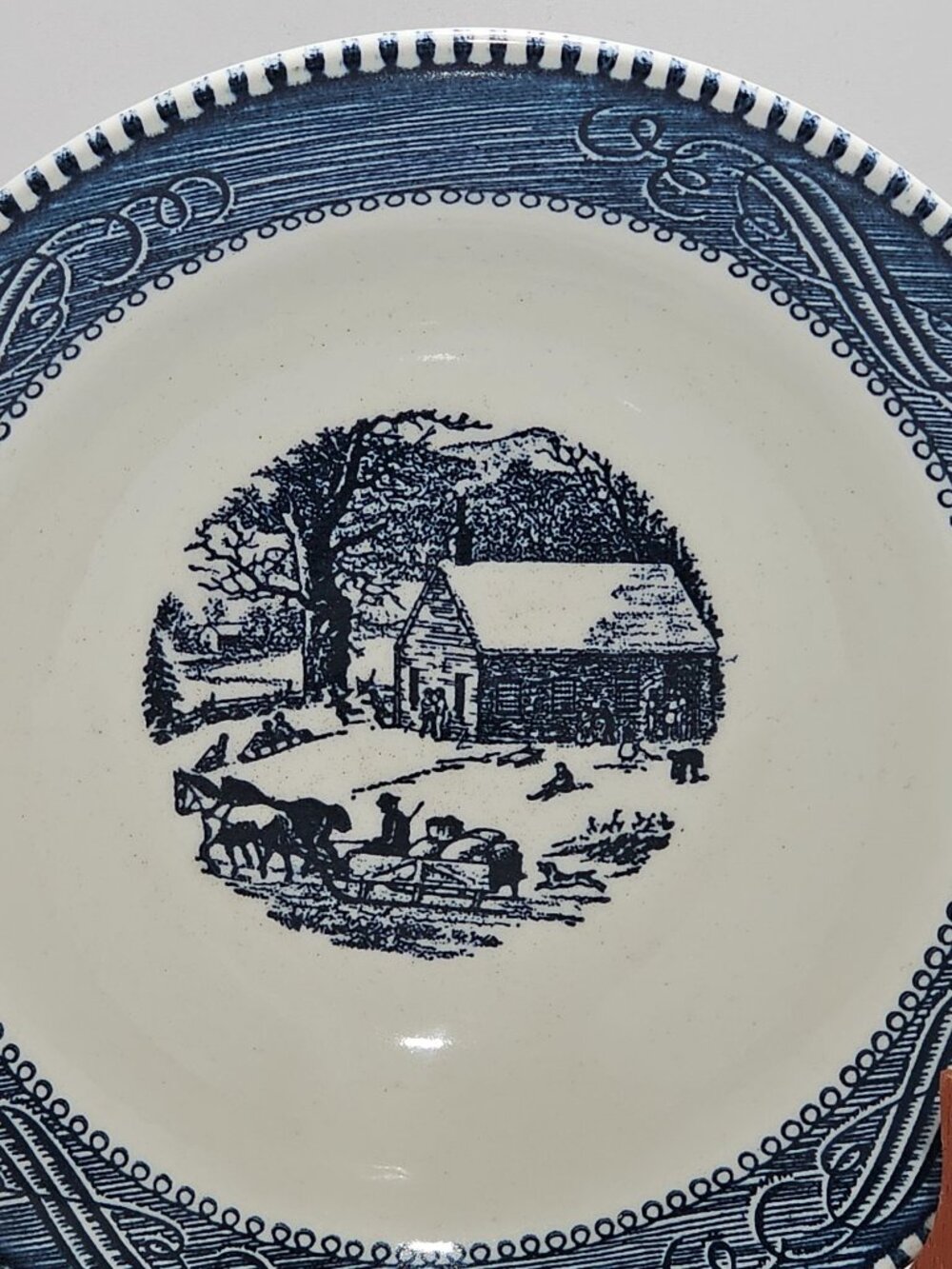 Currier Ives Schoolhouse Blue Bowl 6.5" Royal Pottery winter scene made USA 50s - Picture 3 of 6